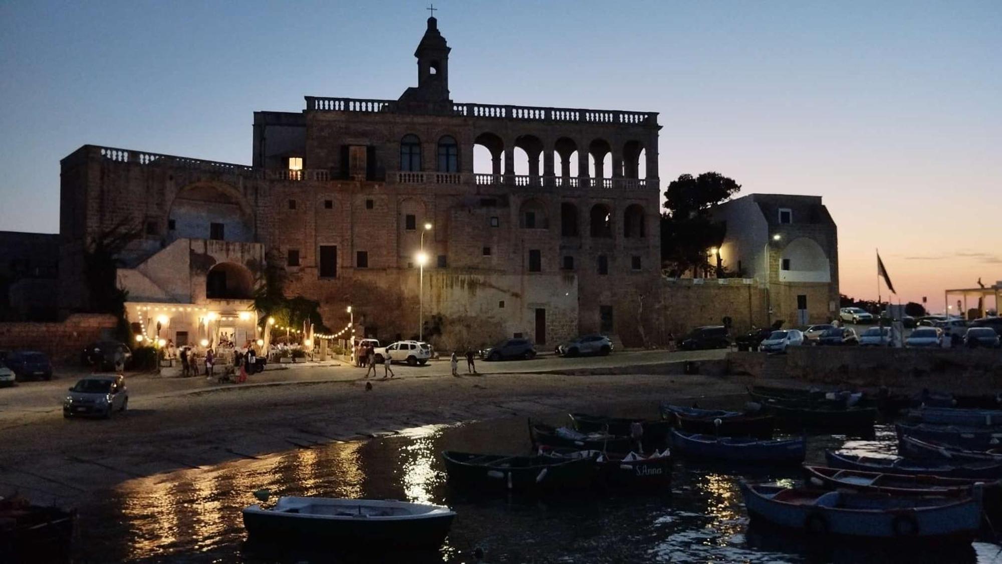 Casa Vacanze La Bella Tina بولينيانو آ ماري المظهر الخارجي الصورة