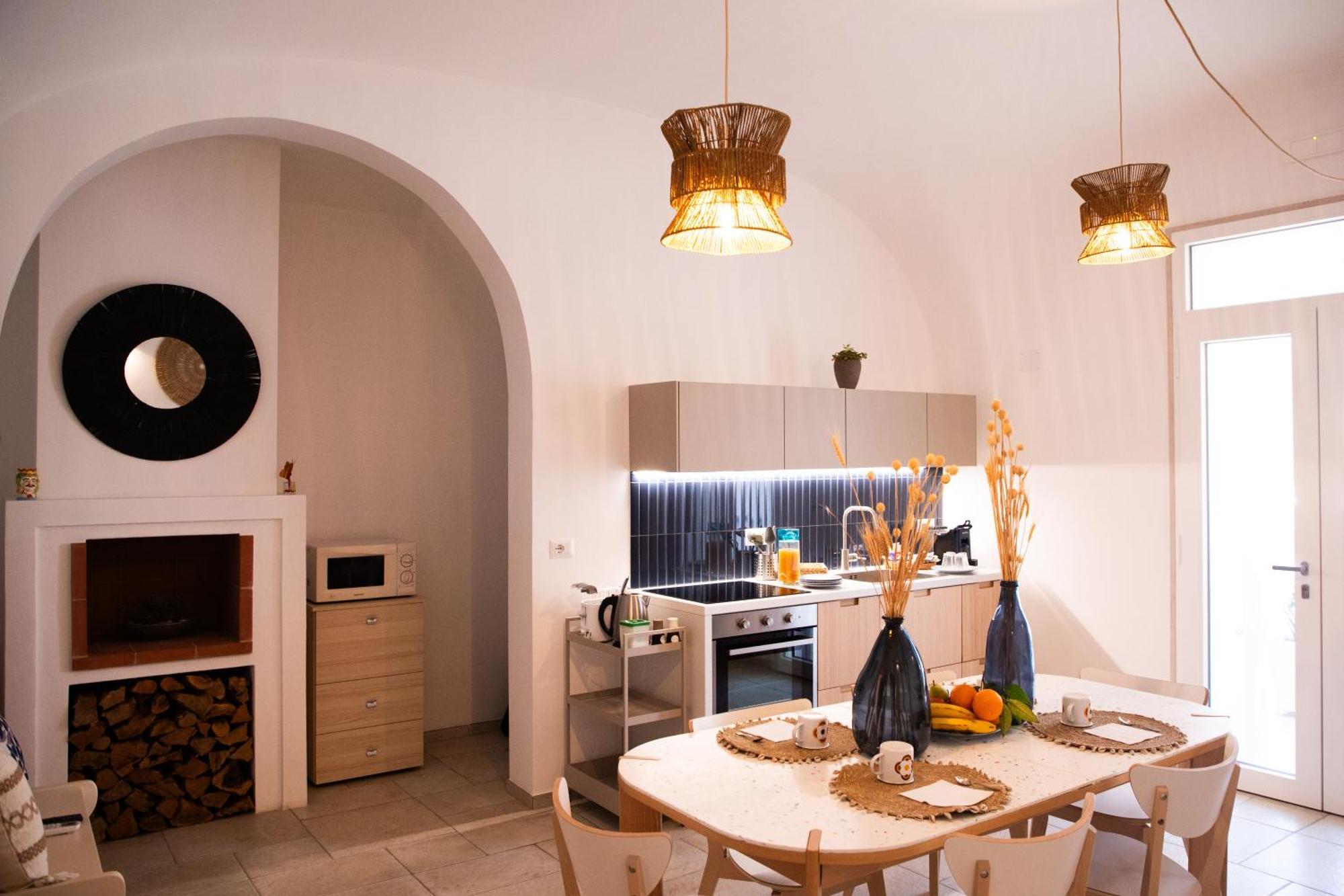 Casa Vacanze La Bella Tina بولينيانو آ ماري المظهر الخارجي الصورة